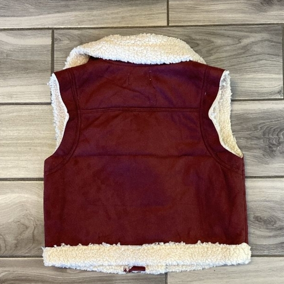 Burgundy Vest with White Sherpa Trim - Picture 3 of 4